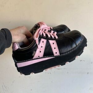 Vintage 90s y2k platform sneakers by Soda